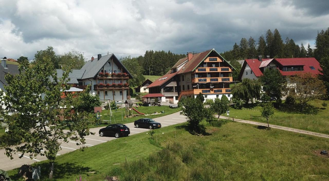 Cafe-Pension Feldbergblick Титизее-Нойщат Екстериор снимка